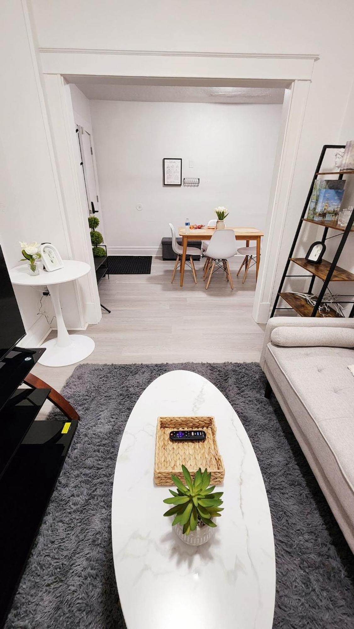 Apartamento New Renovated 2 Bedroom Side Niagara Falls